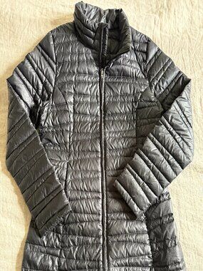 Patagonia knee length insulated jacket in black